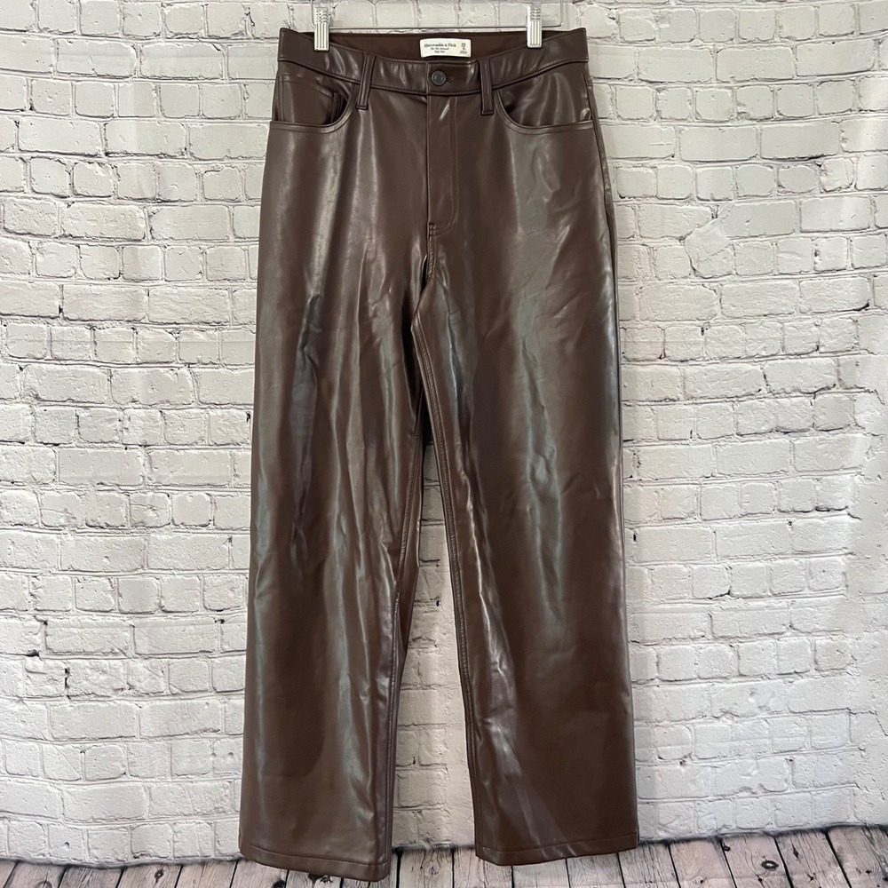 Abercrombie & Fitch The 90s Relaxed High Rise Pleather Brown Pants 29 8S